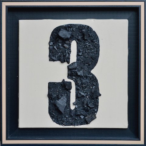 3 in Black and Beige
